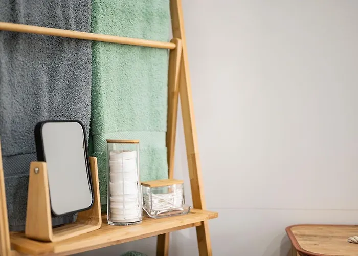 Natural Living Vacations Apartment *