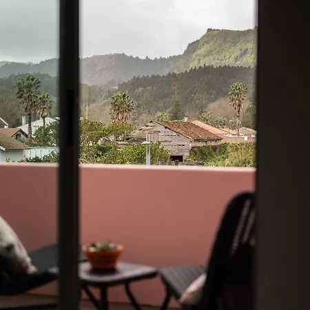 Natural Living Vacations *