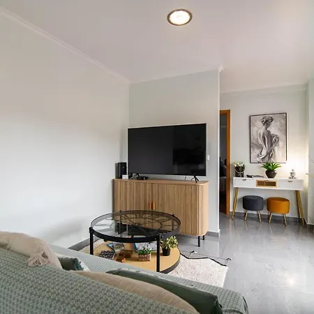 Natural Living Vacations Apartment *